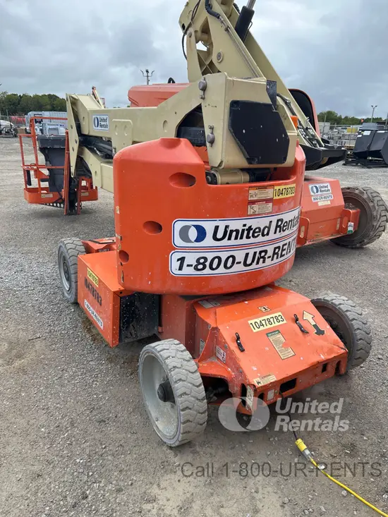 2016 JLG E400AJPN Articulating Boom Lift