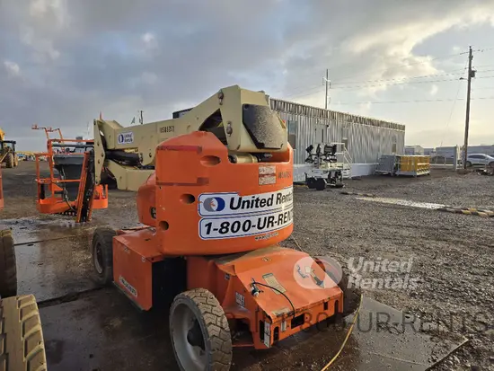 2017 JLG E400AJPN Articulating Boom Lift