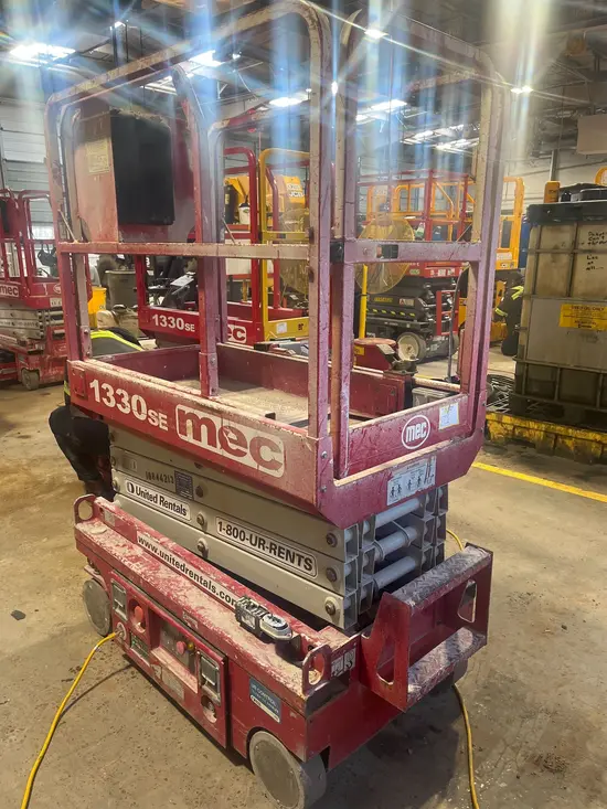 2018 MEC 1330SE Scissor Lift