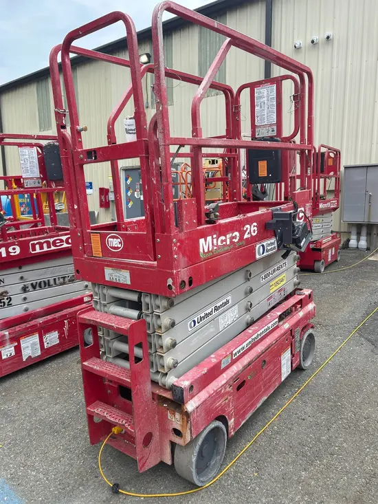 2019 MEC MICRO 26 Scissor Lift
