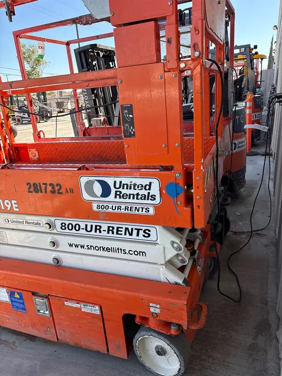 2019 Snorkel S3219E Scissor Lift