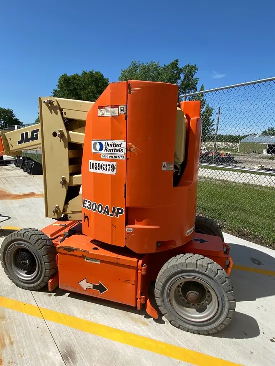 2017 JLG E300AJP Articulating Boom Lift
