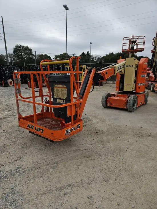 2018 JLG E300AJP Articulating Boom Lift