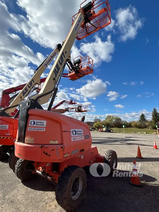 2016 JLG 400S Boom Lift