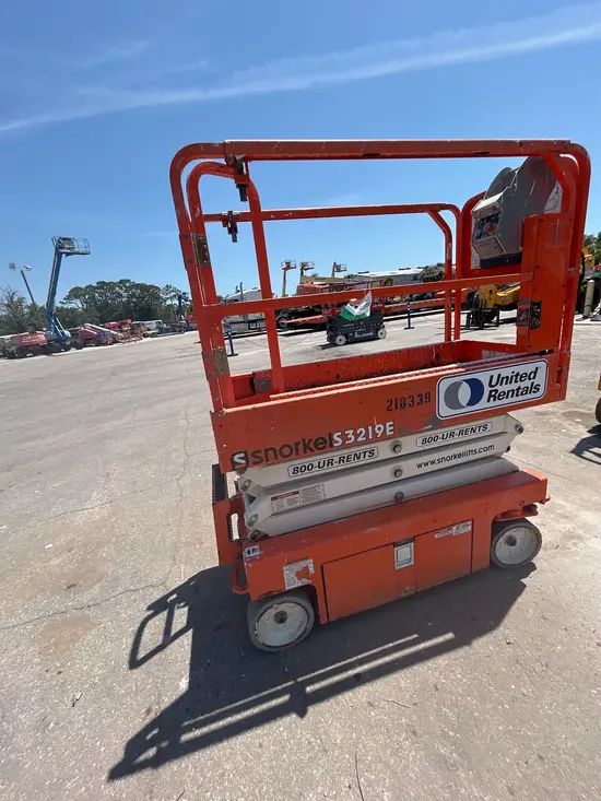 2018 Snorkel S3219E Scissor Lift