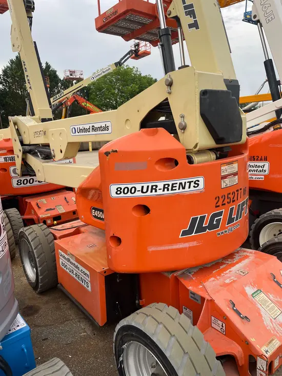 2017 JLG E450AJ Articulating Boom Lift