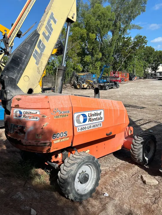 2017 JLG 600S Boom Lift