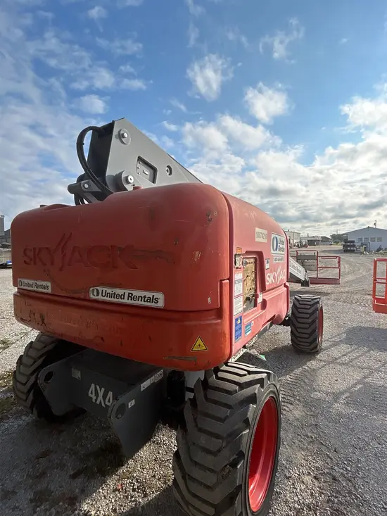 2017 Skyjack SJ82T Boom Lift