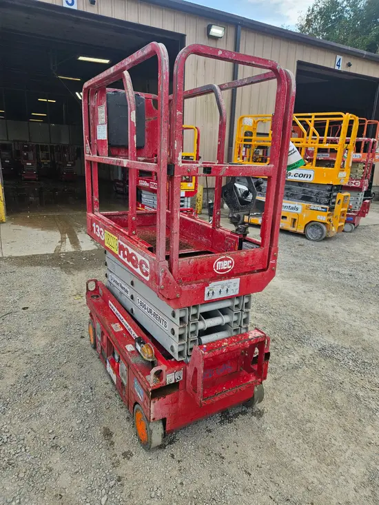 2018 MEC 1330SE Scissor Lift