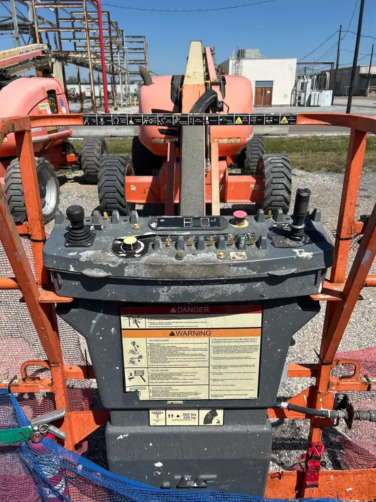 2017 JLG 600AJ Articulating Boom Lift