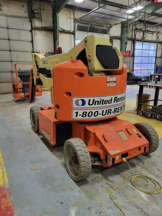 2017 JLG E400AJPN Articulating Boom Lift