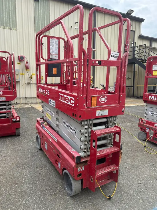 2019 MEC MICRO 26 Scissor Lift