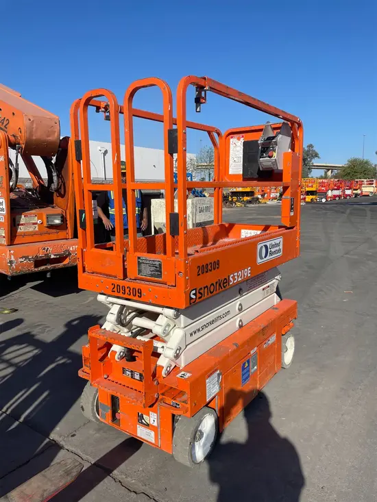 2018 Snorkel S3219E Scissor Lift