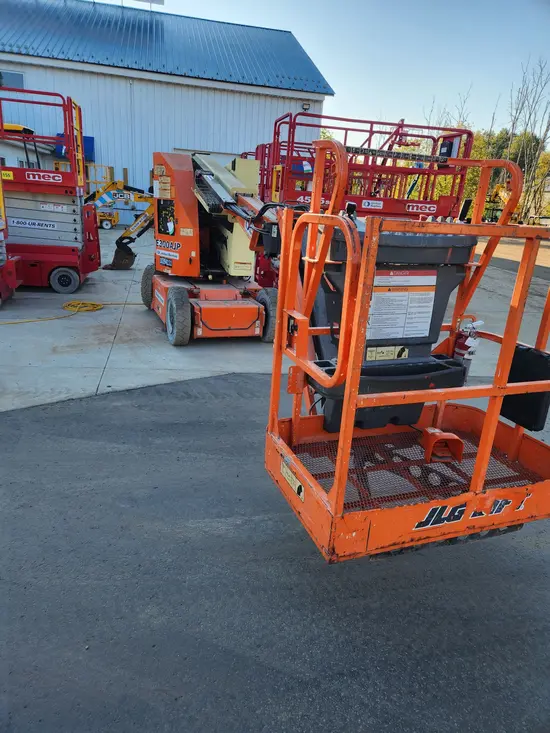 2015 JLG E300AJP Articulating Boom Lift