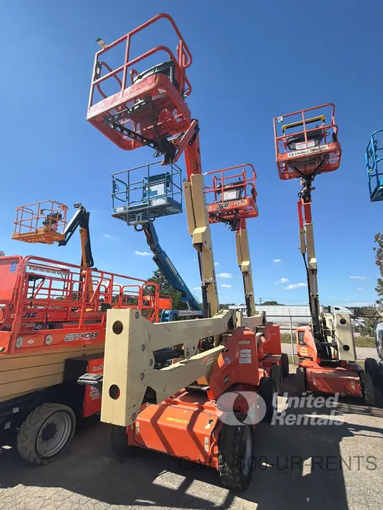 2016 JLG E450AJ Articulating Boom Lift