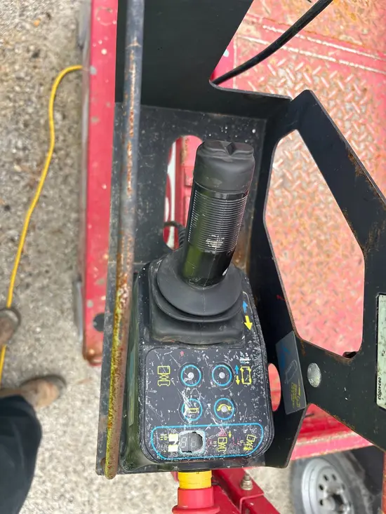 2018 MEC MICRO 19 Scissor Lift