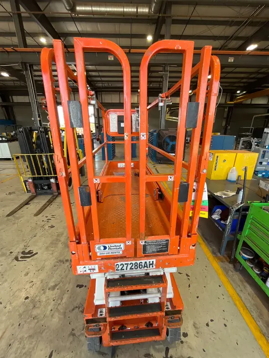 2019 Snorkel S3226E Scissor Lift