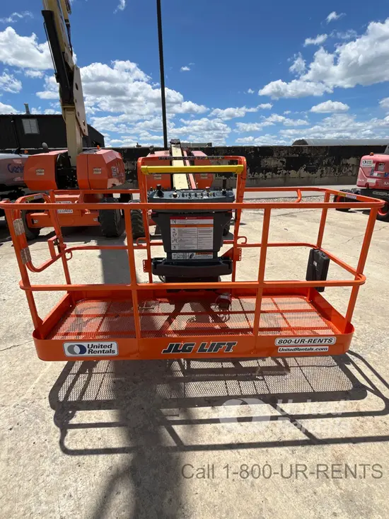 2017 JLG 600S Boom Lift