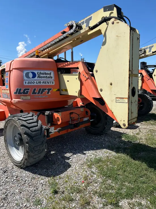 2017 JLG 600AJ Articulating Boom Lift