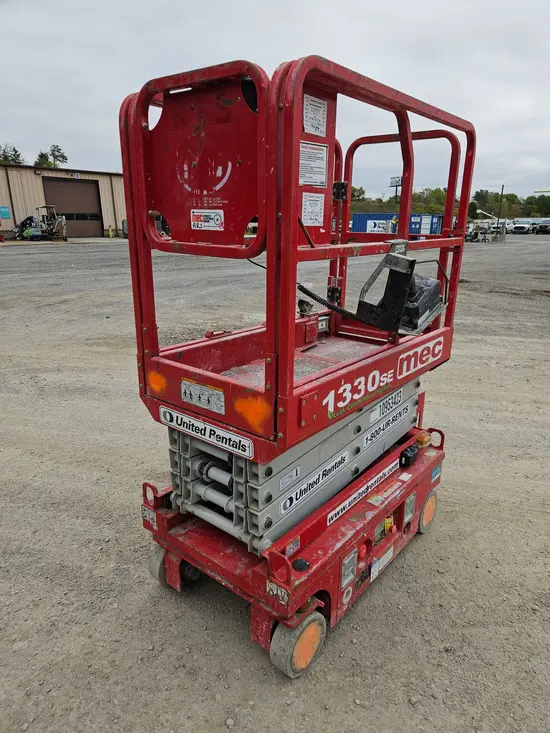 2019 MEC 1330SE Scissor Lift