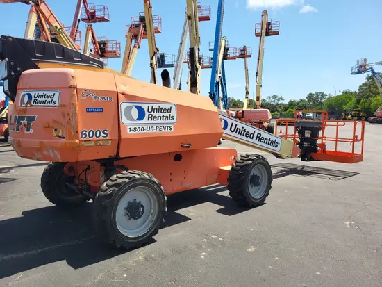 2017 JLG 600S Boom Lift
