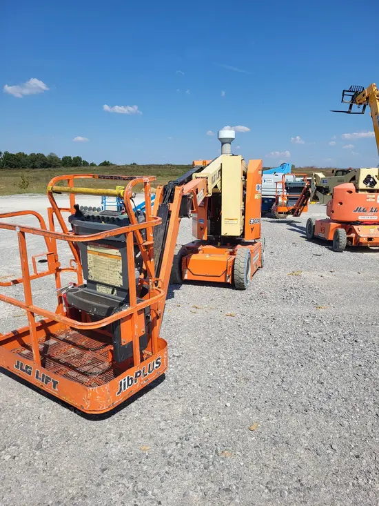 2018 JLG E300AJP Articulating Boom Lift