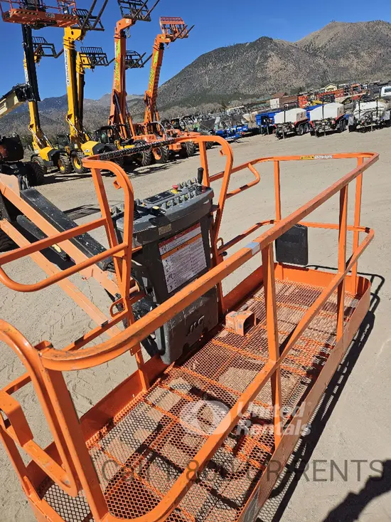 2017 JLG 660SJ Boom Lift