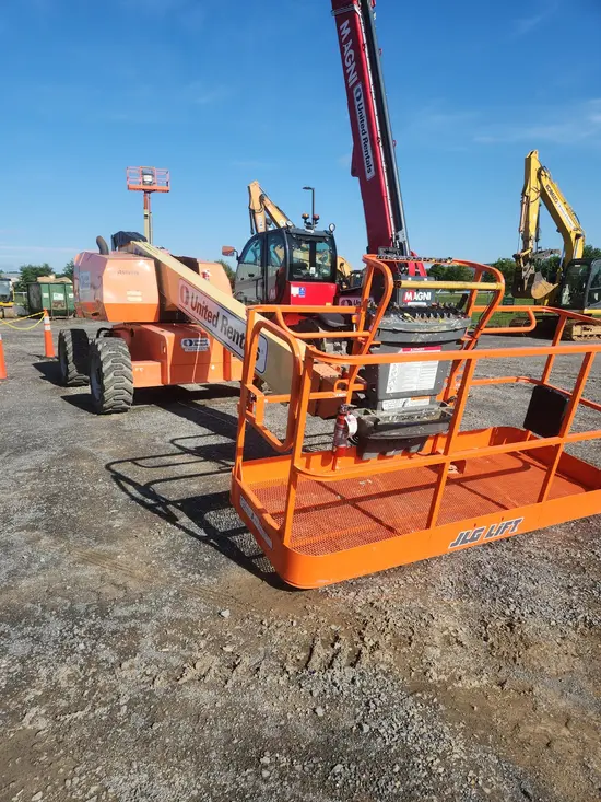2017 JLG 600S Boom Lift