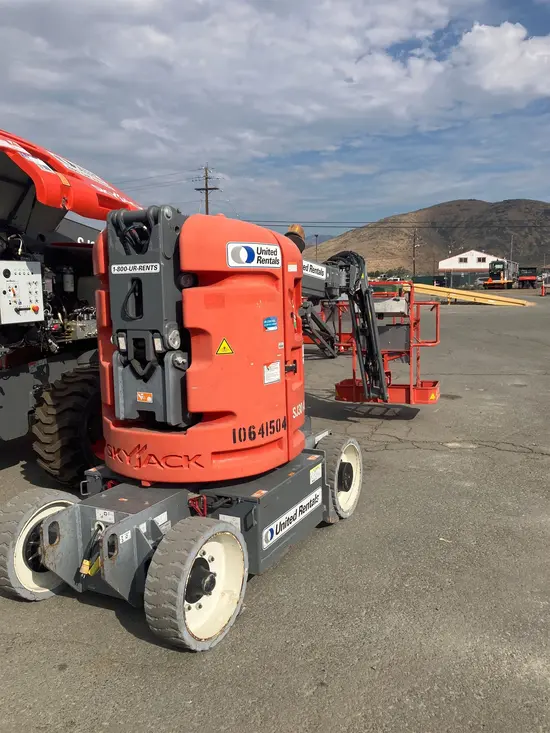 2017 Skyjack SJ30ARJE Articulating Boom Lift
