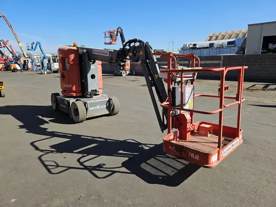 2017 Skyjack SJ30ARJE Articulating Boom Lift