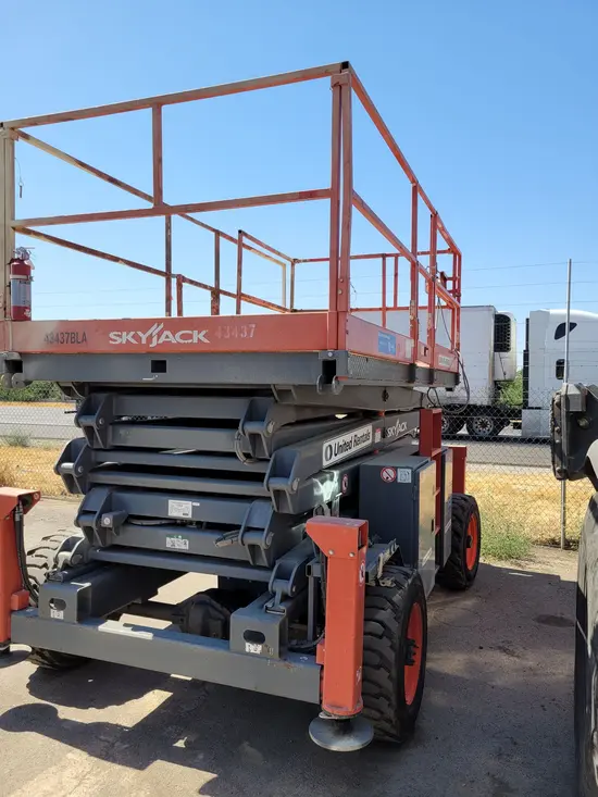 2017 Skyjack SJ8841RT Rough Terrain Scissor Lift