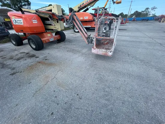 2017 JLG 450AJ Articulating Boom Lift