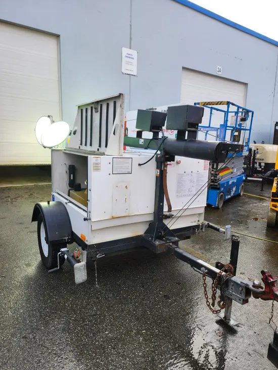 2014 Magnum Pro MLT5200 Portable Light Tower