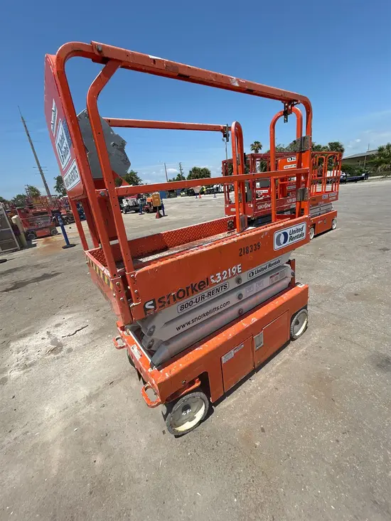 2018 Snorkel S3219E Scissor Lift