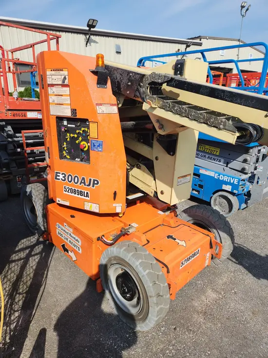 2017 JLG E300AJP Articulating Boom Lift