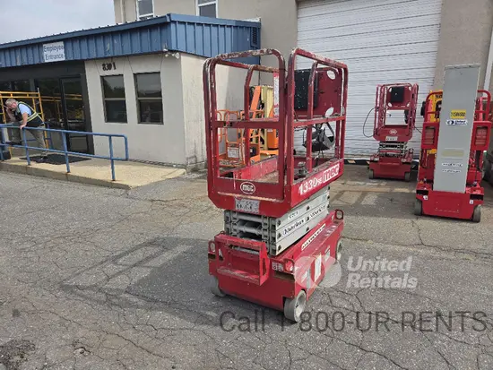 2018 MEC 1330SE Scissor Lift