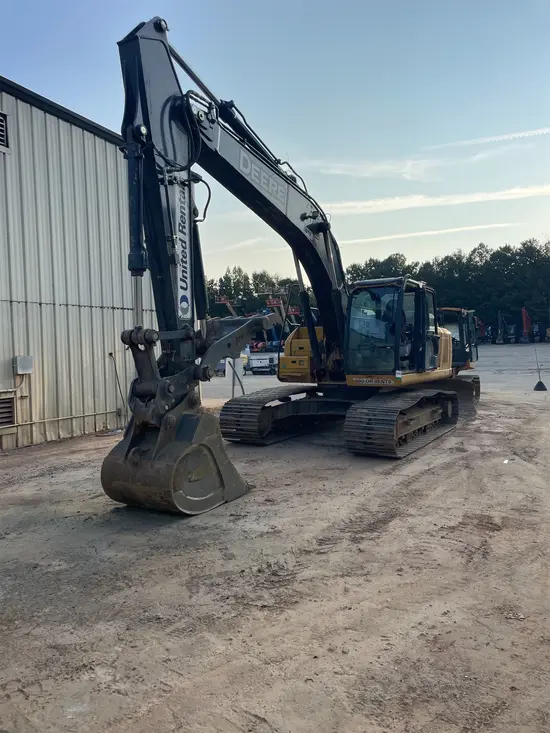 2019 John Deere 210G LC Excavator