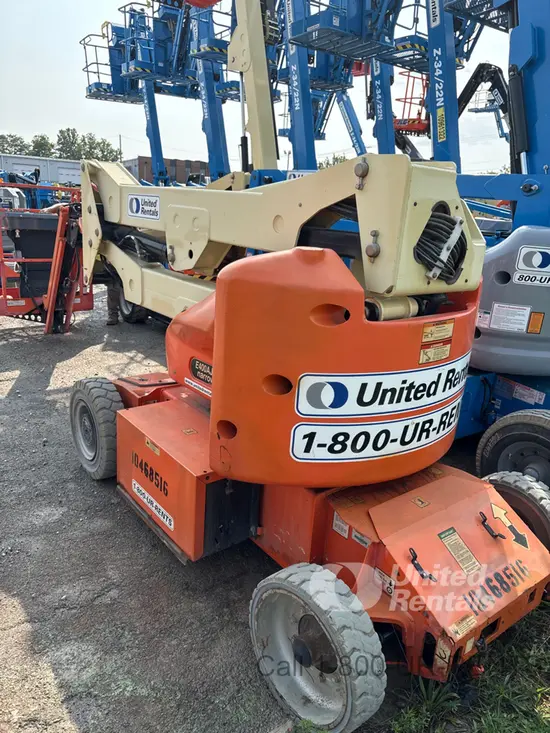 2016 JLG E400AJPN Articulating Boom Lift
