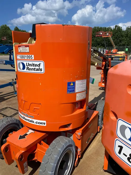 2018 JLG E300AJP Articulating Boom Lift