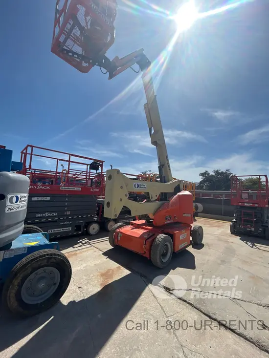 2018 JLG E400AJPN Articulating Boom Lift