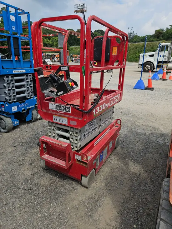 2019 MEC 1330SE Scissor Lift