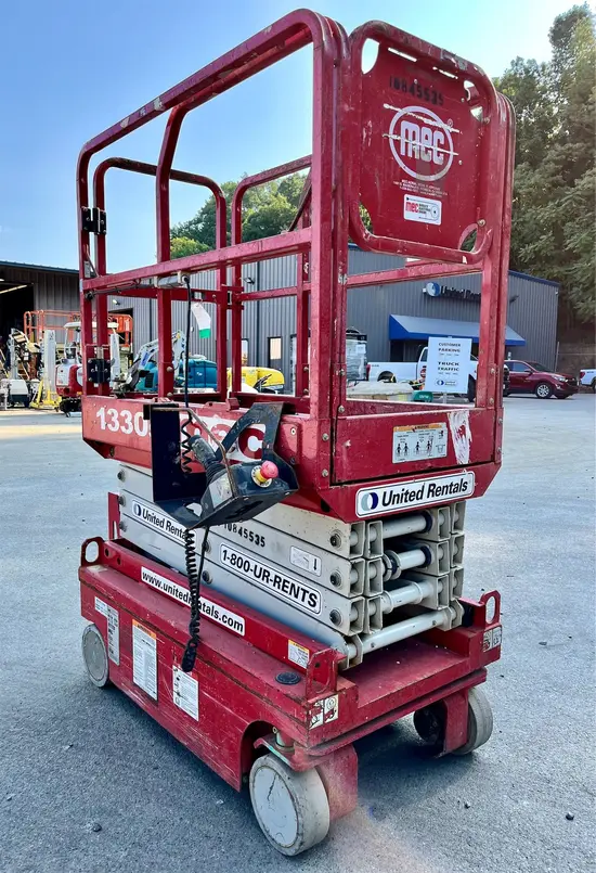 2018 MEC 1330SE Scissor Lift