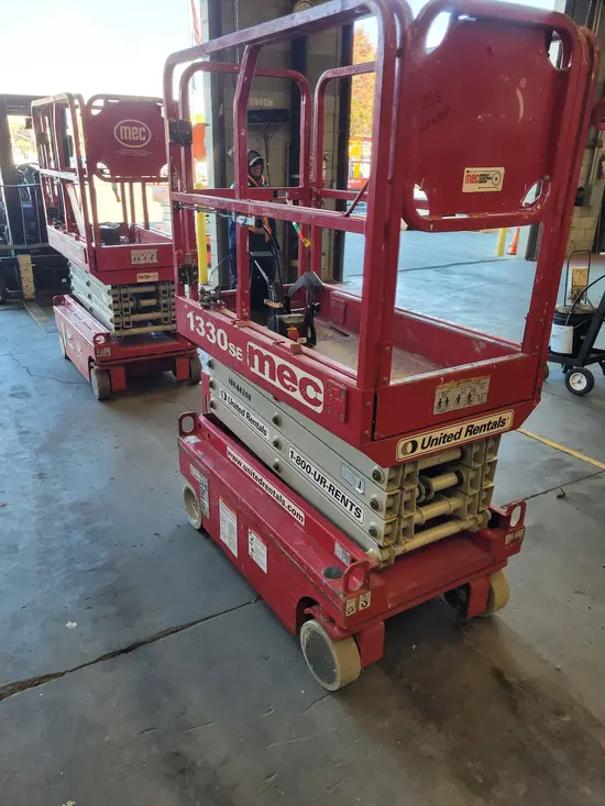 2018 MEC 1330SE Scissor Lift
