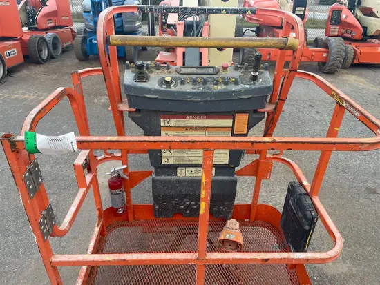 2017 JLG E450AJ Articulating Boom Lift
