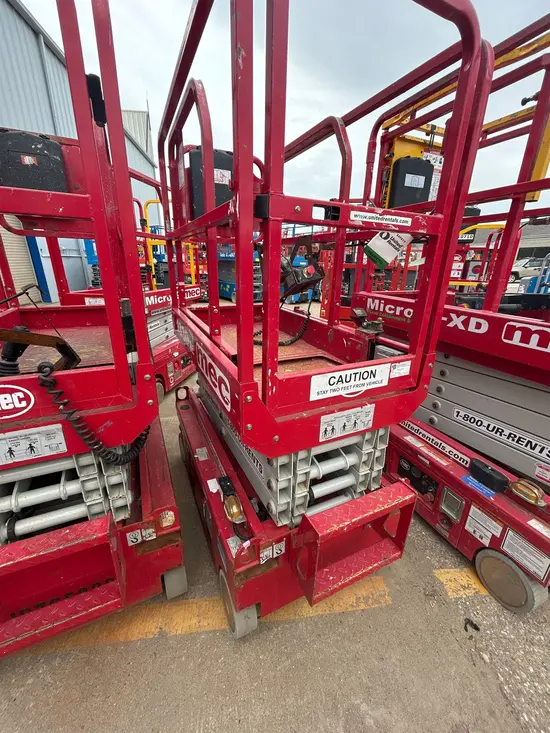 2018 MEC 1330SE Scissor Lift