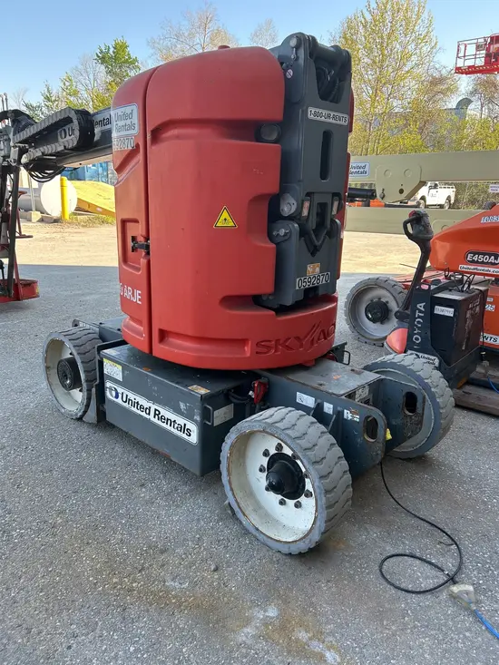 2017 Skyjack SJ30ARJE Articulating Boom Lift
