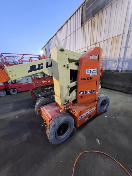 2017 JLG E300AJP Articulating Boom Lift