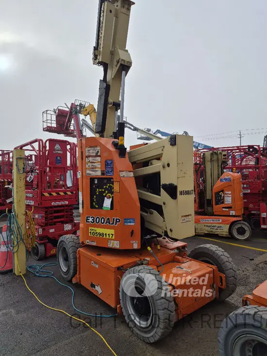 2017 JLG E300AJP Articulating Boom Lift