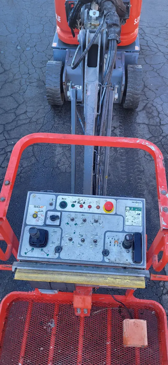 2017 Skyjack SJ30ARJE Articulating Boom Lift
