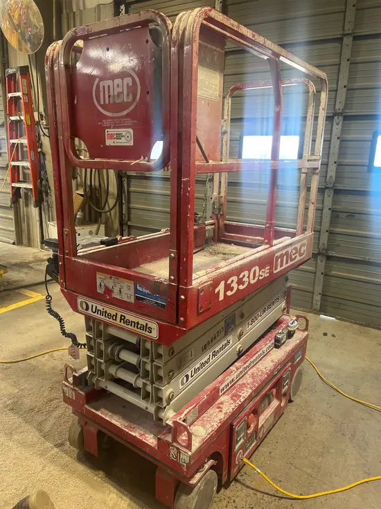2018 MEC 1330SE Scissor Lift